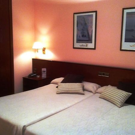 לה סאו דה אורג'ל Hotel La Seu חדר תמונה