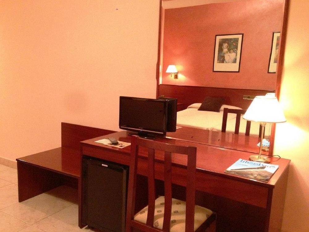 לה סאו דה אורג'ל Hotel La Seu מראה חיצוני תמונה