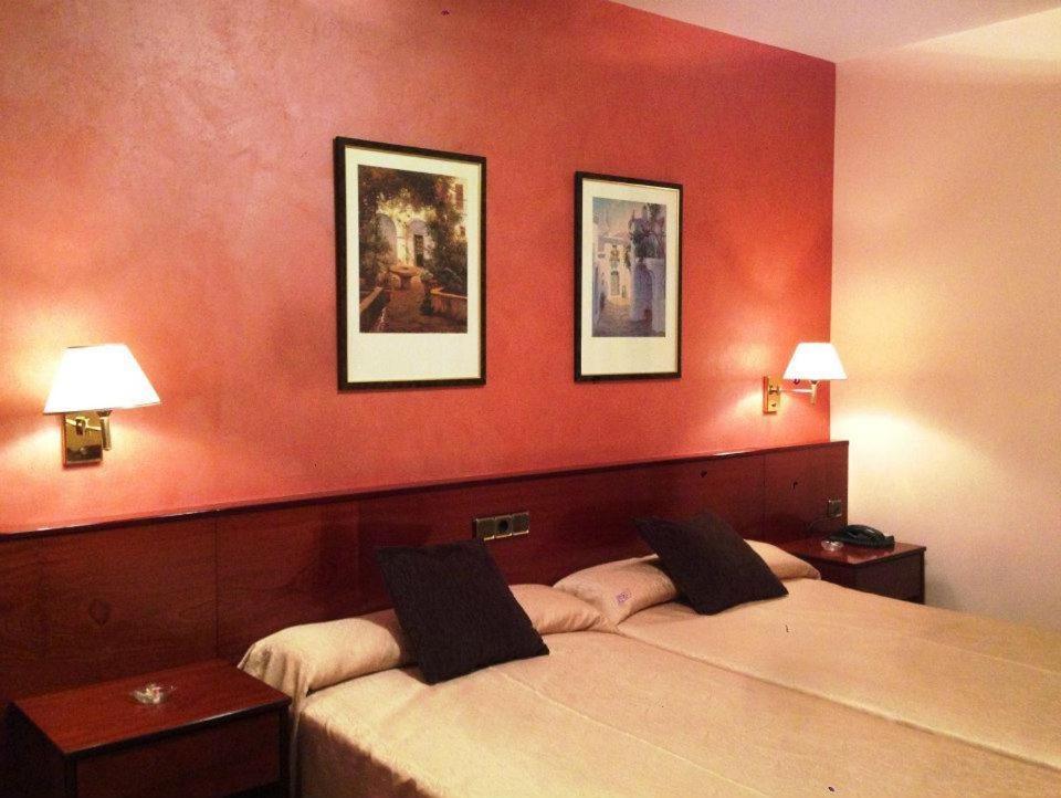 לה סאו דה אורג'ל Hotel La Seu חדר תמונה