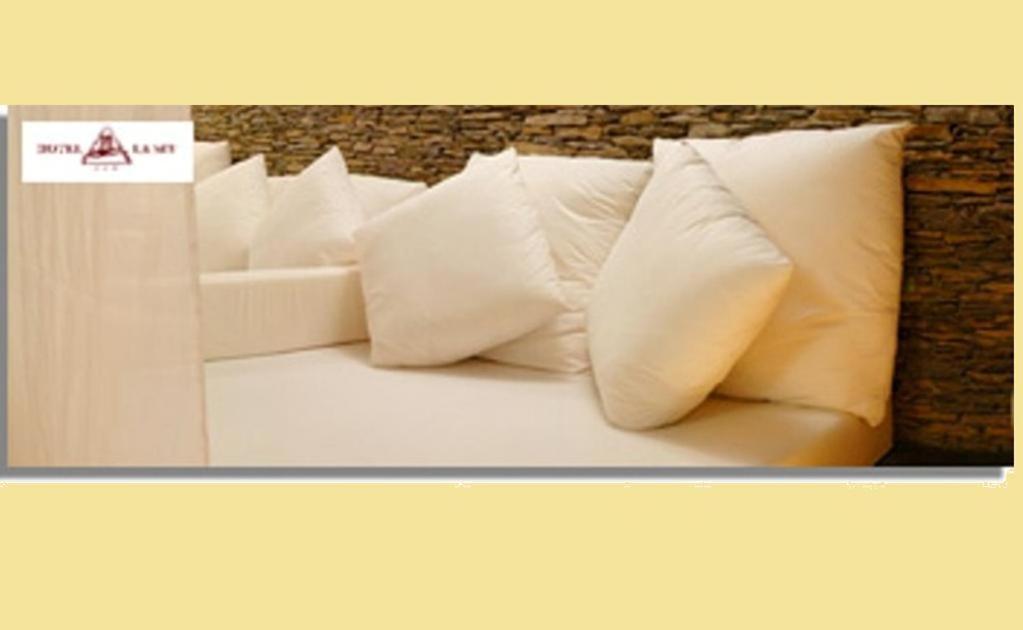 לה סאו דה אורג'ל Hotel La Seu מראה חיצוני תמונה